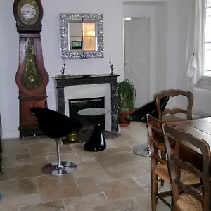 Apartment Le Marais 3 Bedrooms Apt